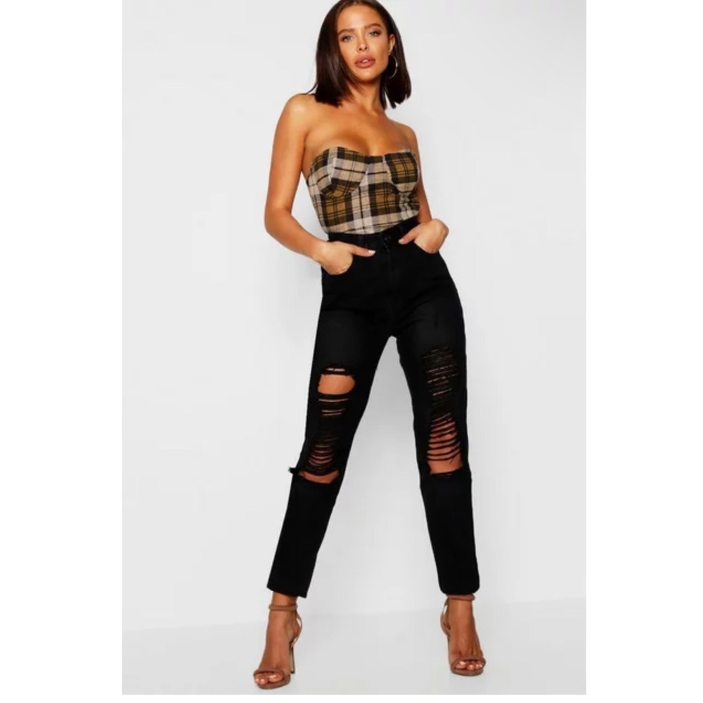 Mid black boyfriend jeans